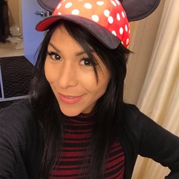 Meet your Posher, Alex - Picture 5 of 6